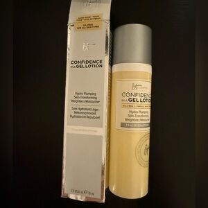 IT Cosmetics Confidence Gel Lotion